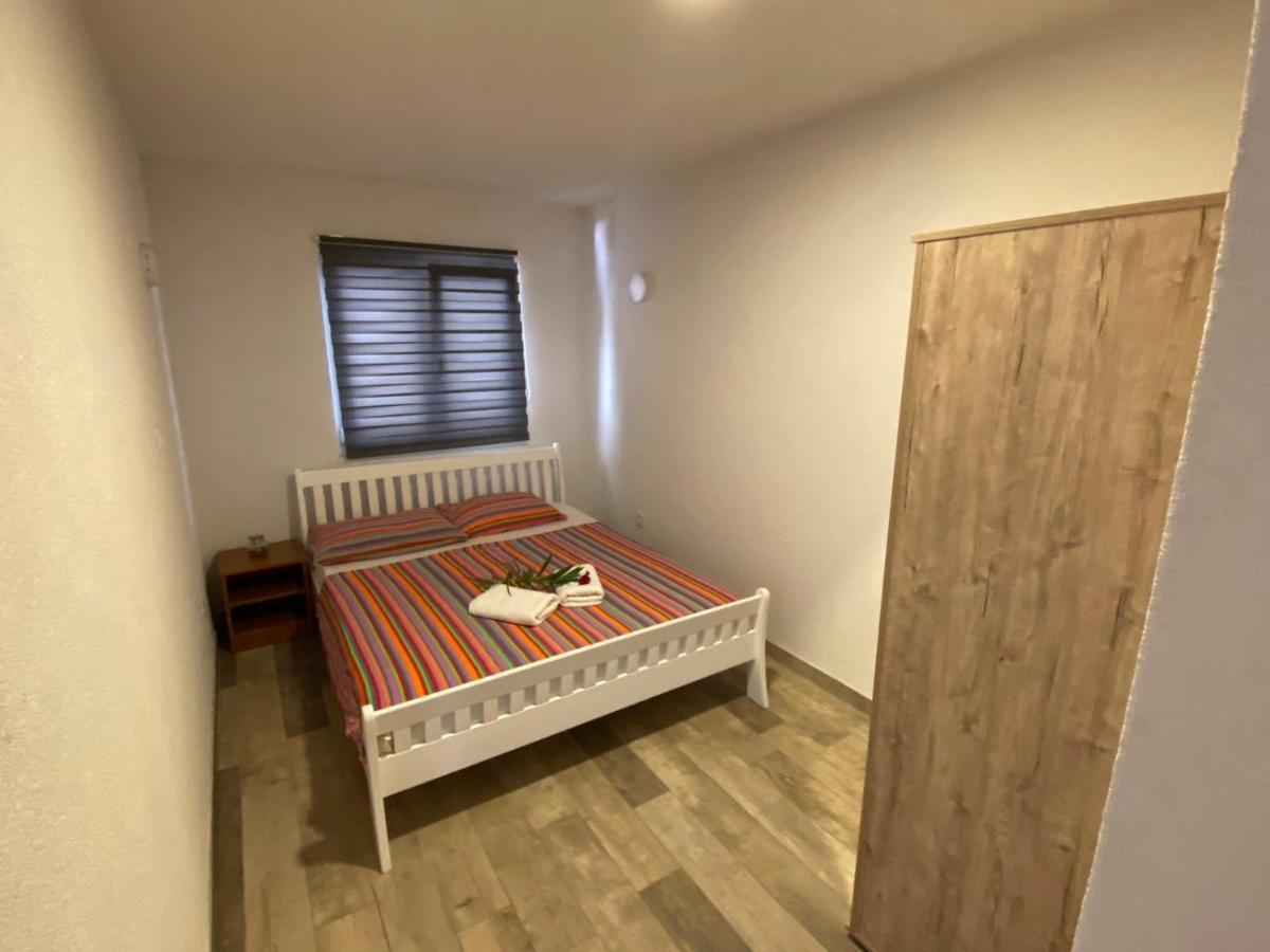 Villa Nikola Nečujam Екстериор снимка