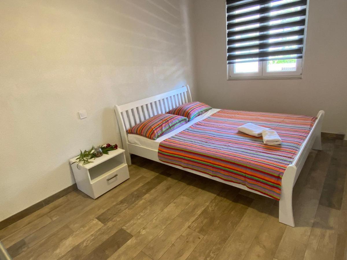 Villa Nikola Nečujam Екстериор снимка